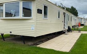 3 Bedroom Holiday Home, Seton Sands, Edinburgh, Family Friendly, Dog Friendly, Sleeps 8